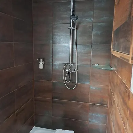 Gnaden- Und Saale Wittgenstein In The Middle Of Gar Nix Apartment *